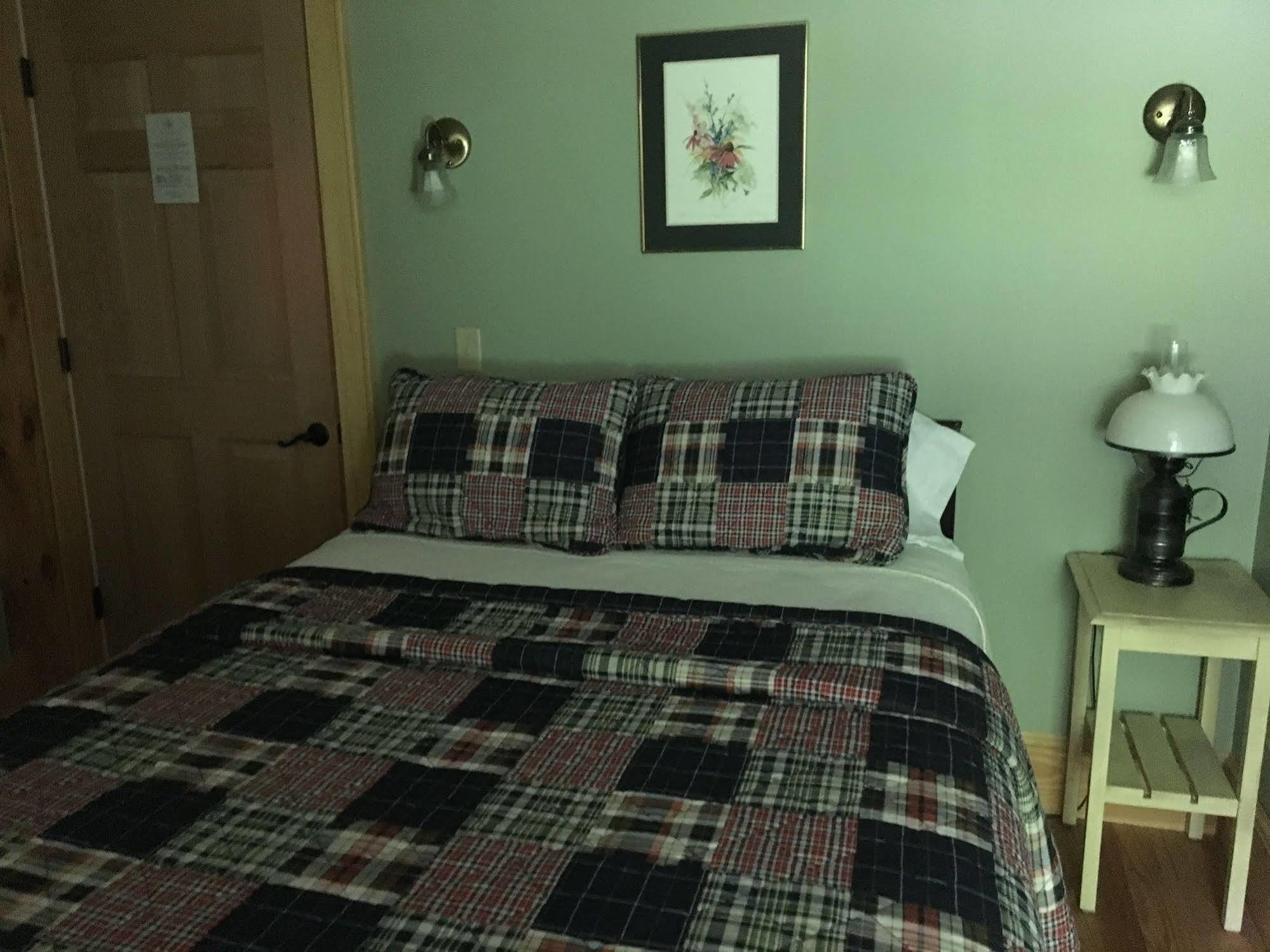 The Chipman Inn Ripton Екстер'єр фото