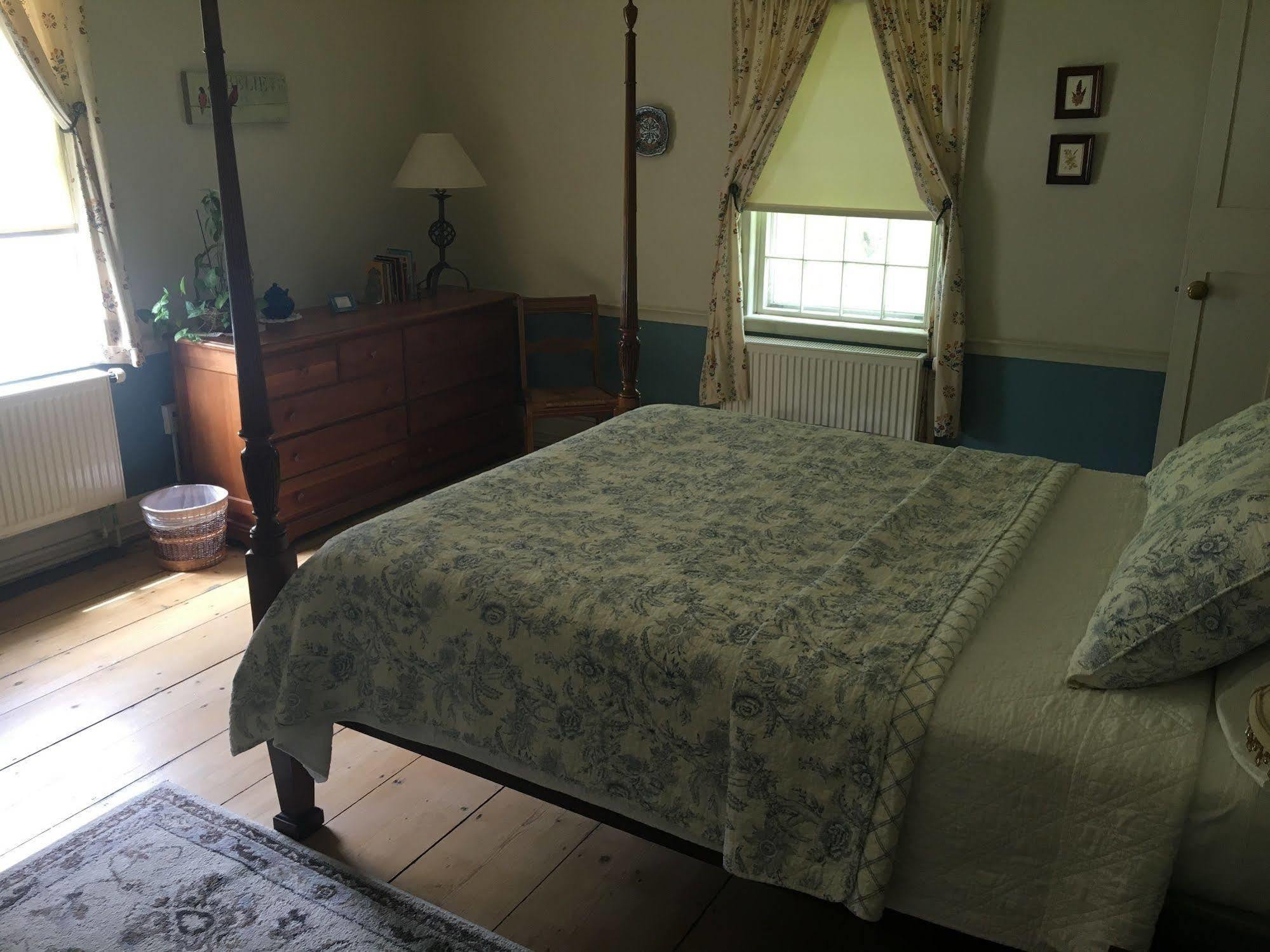 The Chipman Inn Ripton Екстер'єр фото