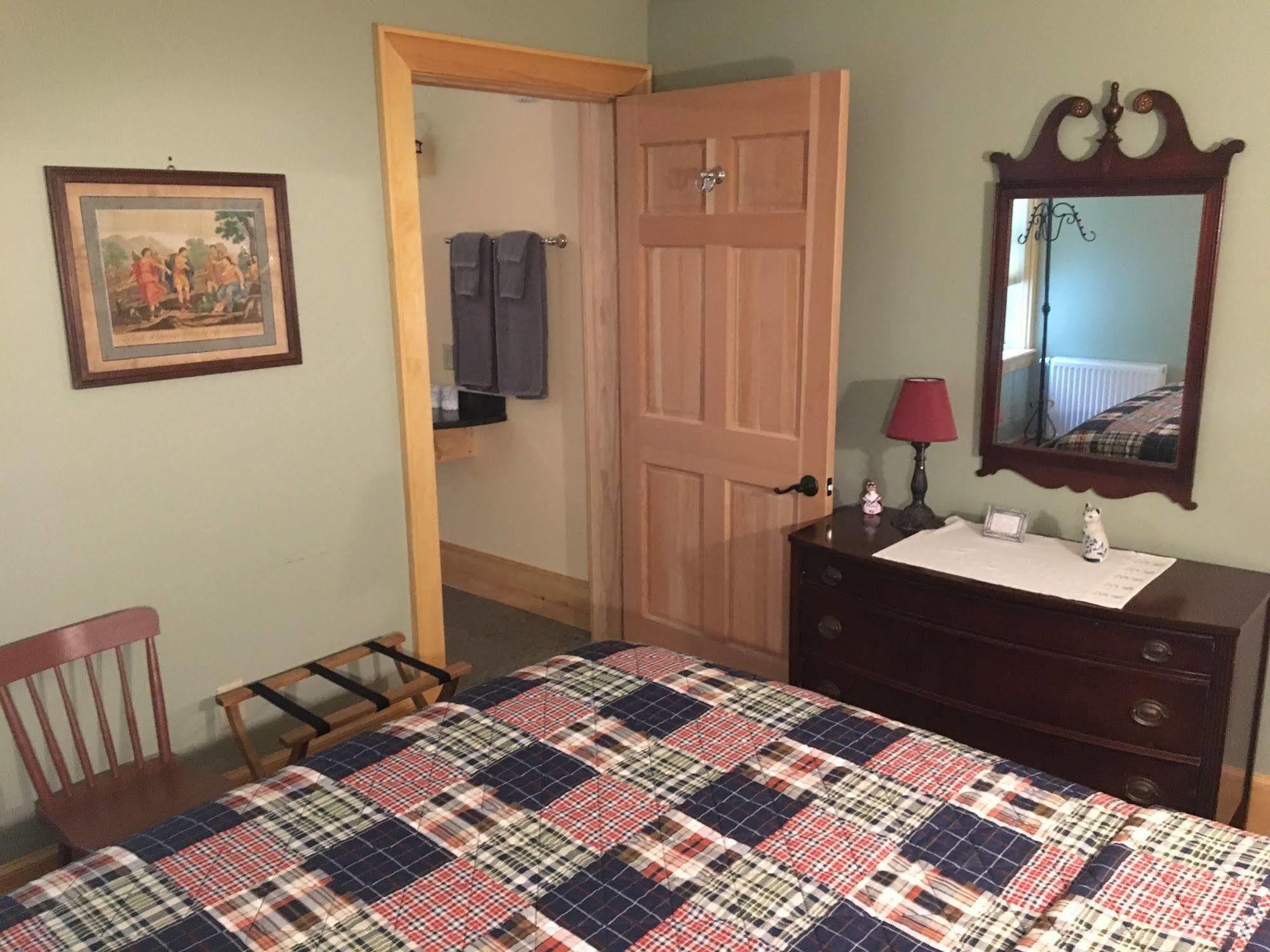 The Chipman Inn Ripton Екстер'єр фото